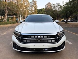 2022 Volkswagen Sagitar III Рестайлинг, белый, 1690000 рублей, вид 3