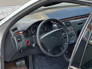 1997 Mercedes-Benz E-Класс 230 II (W210, S210), серый, 760000 рублей, вид 5