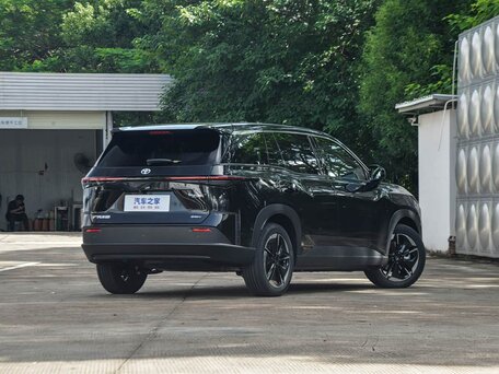 2026 Toyota bZ3X 50 kWh, чёрный, 2290000 рублей, вид 1