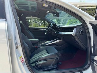 2023 Audi A3 Sportback 35 TFSI IV (8Y), белый, 1470000 рублей, вид 5