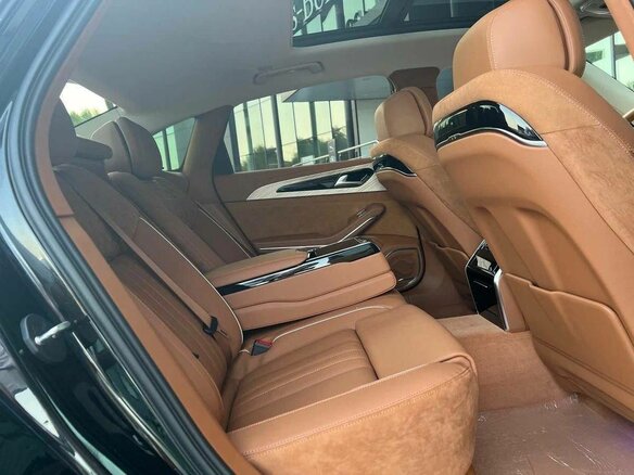 2024 Hongqi H9 I, чёрный - вид 15