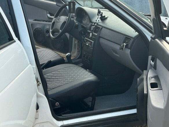 2012 Lada (ВАЗ) Priora I, белый, 425000 рублей - вид 6