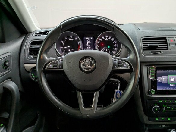 2016 Skoda Yeti I Рестайлинг, коричневый, 1685000 рублей - вид 24