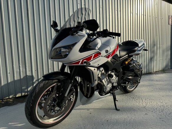 2011 Yamaha FZ1, белый, 700000 рублей - вид 4