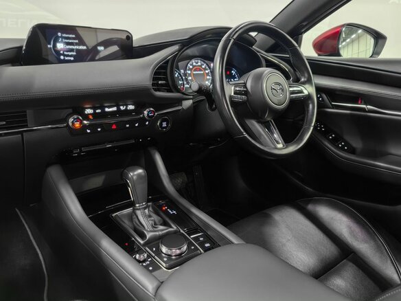 2021 Mazda 3 IV (BP), красный, 2080000 рублей - вид 22