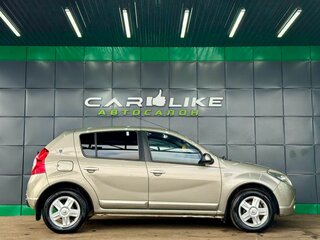 2010 Renault Sandero I, бежевый, 549000 рублей, вид 4