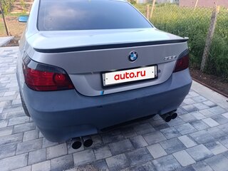 2004 BMW 5 серии 525i V (E60/E61), серебристый, 785000 рублей, вид 4