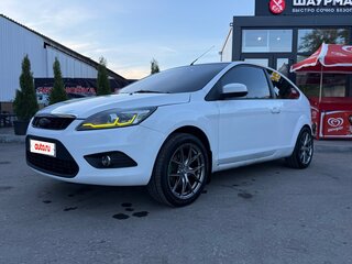 2009 Ford Focus II Рестайлинг, белый, 750000 рублей, вид 1