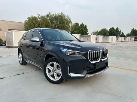 2023 BMW X1 Long 20Li sDrive III (U11/U12), чёрный, 2990000 рублей, вид 3