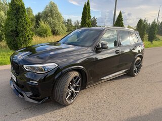 2021 BMW X5 40i IV (G05/G18), чёрный, 6700000 рублей, вид 1