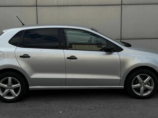 2010 Volkswagen Polo V, серебристый, 580000 рублей, вид 4