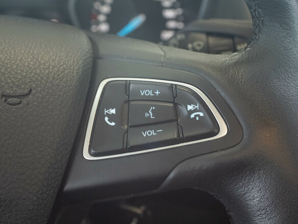 2018 Ford Focus III Рестайлинг, красный, 1579000 рублей - вид 10