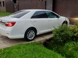 2012 Toyota Camry VII (XV50), белый, 1577000 рублей, вид 4