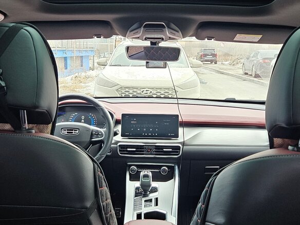 2022 Geely Coolray I, красный, 1850000 рублей - вид 12