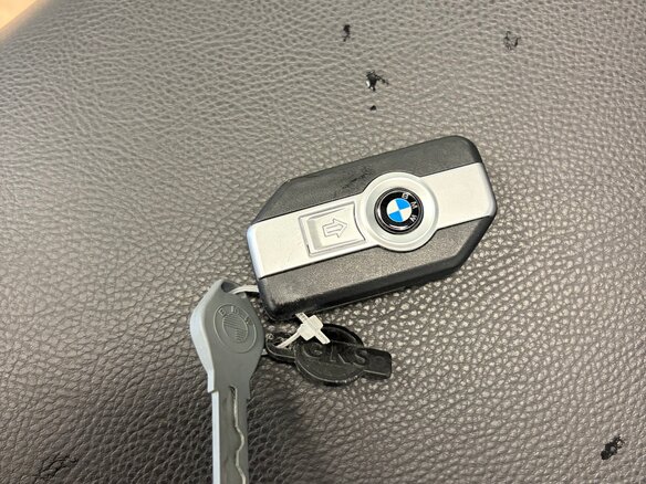 2023 BMW R 1250 RT, чёрный, 3000000 рублей - вид 9