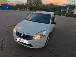 2012 Renault Sandero I, белый, 600000 рублей, вид 1
