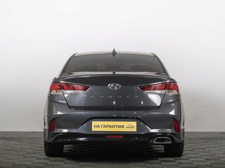 2018 Hyundai Sonata VII (LF) Рестайлинг, серый, 2199000 рублей, вид 4