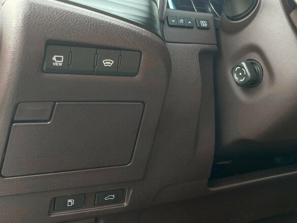 2019 Lexus ES 250 VII, чёрный, 3890000 рублей - вид 18