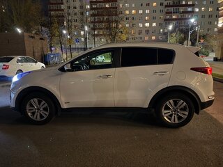 2018 Kia Sportage IV, белый, 2400000 рублей, вид 4
