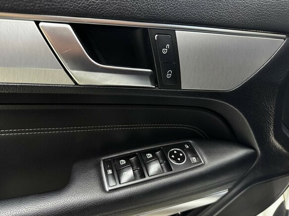 2013 Mercedes-Benz E-Класс 200 IV (W212, S212, C207) Рестайлинг, белый, 1939000 рублей - вид 30