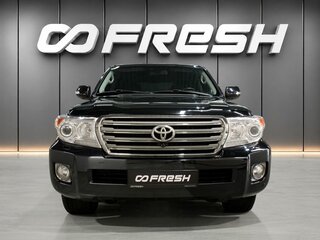 2014 Toyota Land Cruiser 200 Series Рестайлинг 1, чёрный, 4350000 рублей, вид 3