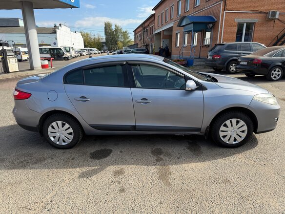 2010 Renault Fluence I, голубой, 350000 рублей - вид 1