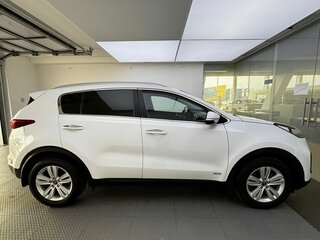 2018 Kia Sportage IV, белый, 1575000 рублей, вид 4