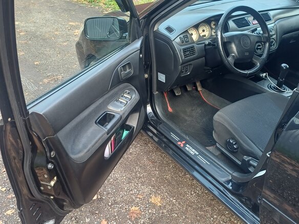 2005 Mitsubishi Lancer IX Рестайлинг, чёрный, 300000 рублей - вид 5