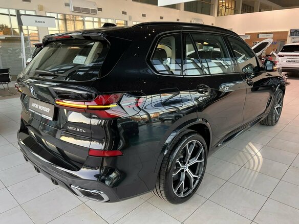 2025 BMW X5 Long 30Li IV (G05/G18) Рестайлинг, чёрный, 8995000 рублей - вид 5