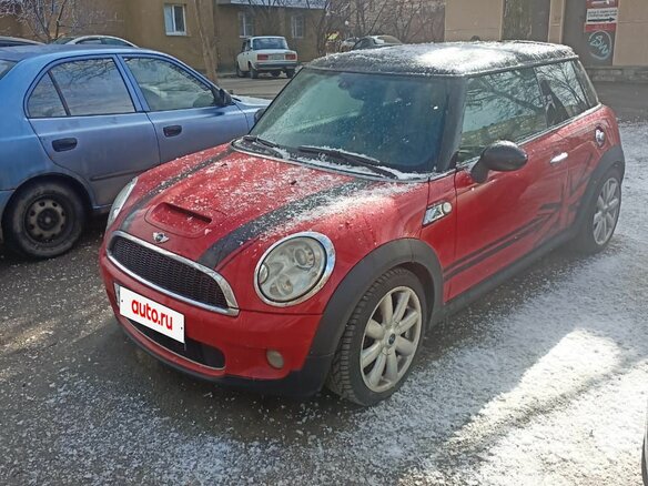 2008 Mini Hatch Cooper S II (R56), красный, 730000 рублей