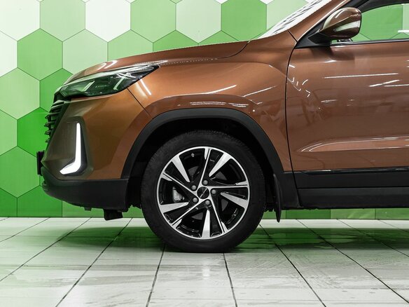 2023 BAIC X35, коричневый, 1400000 рублей - вид 8