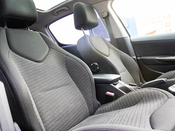 2011 Peugeot 308 I Рестайлинг, белый, 460000 рублей - вид 11