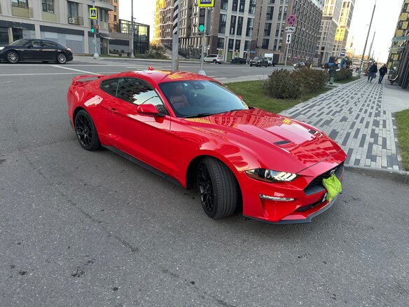 2021 Ford Mustang VI Рестайлинг, красный, 4200000 рублей - вид 17