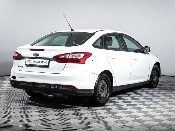 2013 Ford Focus III, белый, 445000 рублей - вид 4