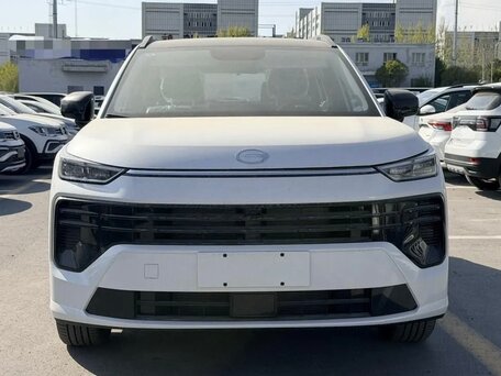 2026 GAC Trumpchi GS4 III, серый, 2350000 рублей, вид 4