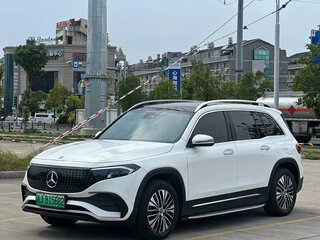 2026 Mercedes-Benz EQB 260 I Рестайлинг, белый, 4550000 рублей, вид 1