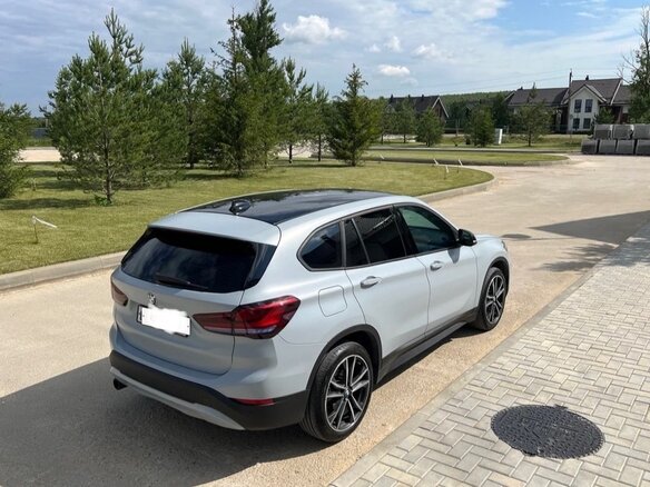 2021 BMW X1 18i sDrive II (F48) Рестайлинг, серый, 2650000 рублей - вид 10