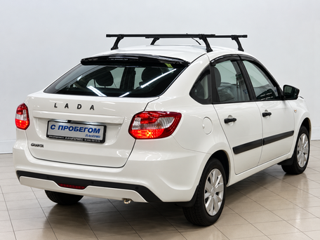 2019 Lada (ВАЗ) Granta I Рестайлинг, белый, 515000 рублей, вид 4