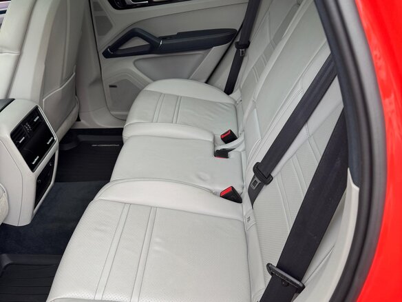 2019 Porsche Cayenne III, оранжевый, 7800000 рублей - вид 15
