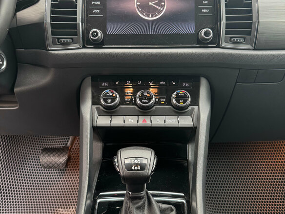 2019 Skoda Kodiaq I, серебристый, 1950000 рублей - вид 12