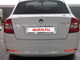 2013 Skoda Octavia II (A5) Рестайлинг, белый, 700000 рублей, вид 2