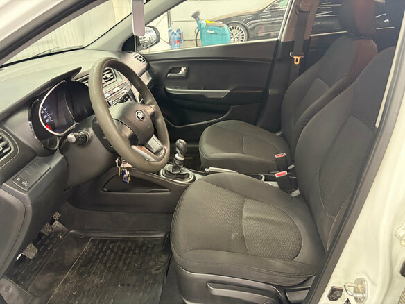 2013 Kia Rio III, белый, 897000 рублей - вид 11