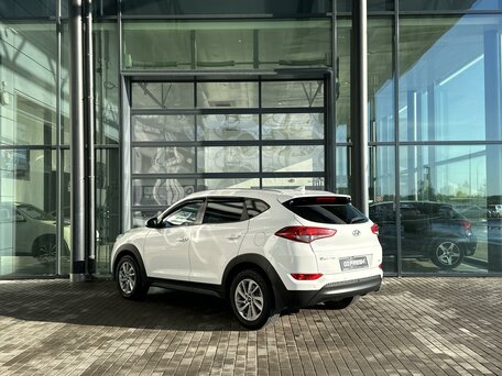 2016 Hyundai Tucson III, белый, 1949999 рублей, вид 2