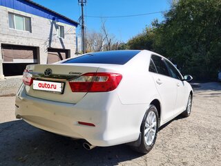 2012 Toyota Camry VII (XV50), белый, 1580000 рублей, вид 3