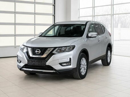2018 Nissan X-Trail III Рестайлинг, серебристый, 2000000 рублей, вид 3