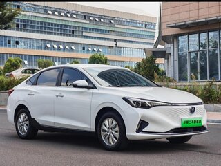 2022 Changan Eado EV460 52.5 kWh II, белый, 1200000 рублей, вид 2