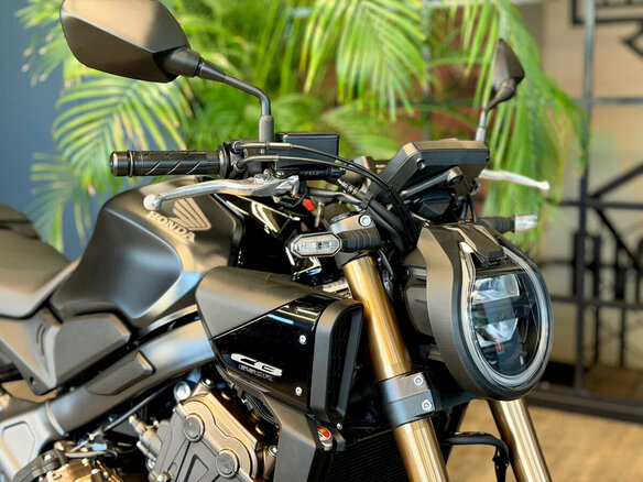 2025 Honda CB 650R, чёрный, 1450000 рублей - вид 12