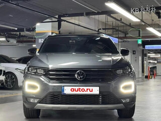 2021 Volkswagen T-Roc I, серебристый, 1799000 рублей, вид 2