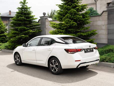 2022 Nissan Sylphy III (China Market) Рестайлинг, белый, 1753000 рублей, вид 4