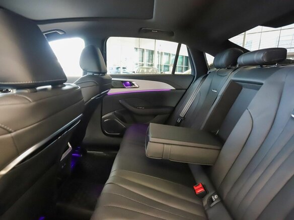 2025 Hongqi H5 II, чёрный - вид 16